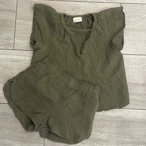 Universal Threads Matching Set